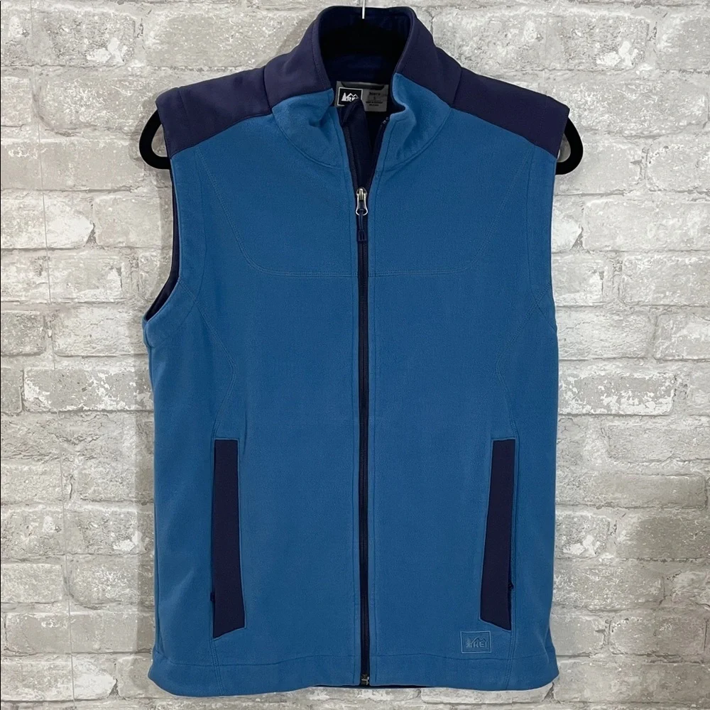 REI Men's Two-Tone Blue Vest
